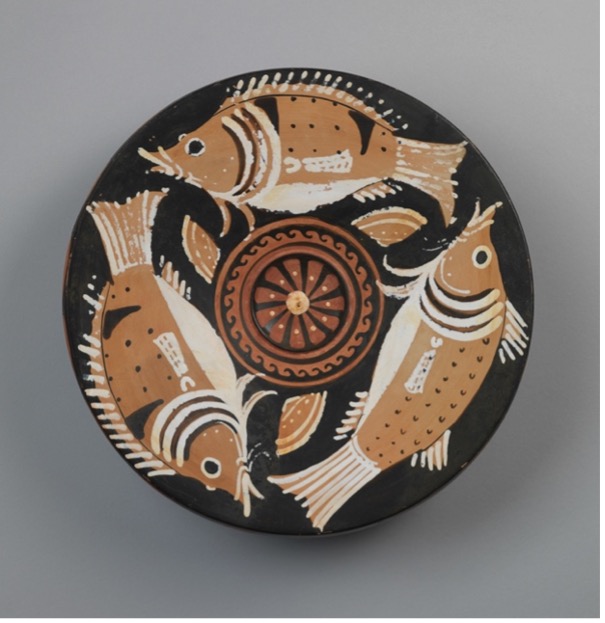 Red-Figure Fish Plate. Greek, Apulian. Late classical, 340-320 BCE. Ceramic. Gift of Mr. William Knight Zewadski. 1986.015.