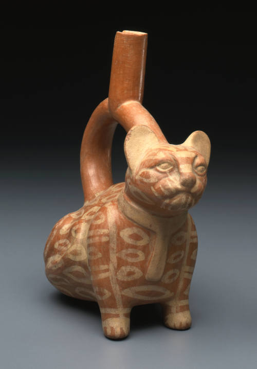 Spout vessel in the form of a cat